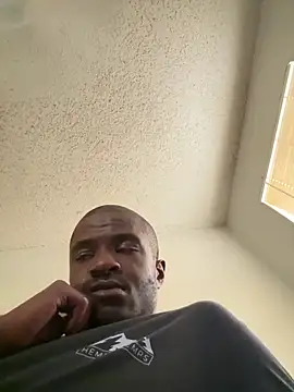 TazHardaway3435 online show from October 2025 08:53:02 PM