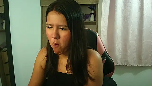 Oliviawatson1 online show from January 2026 12:54:01 PM