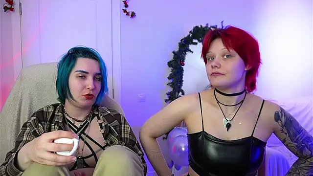 Snapshot of Sova173 chatting on April 2026 09:23:01 PM Sova173 online show from April 2026 09:23:01 PM