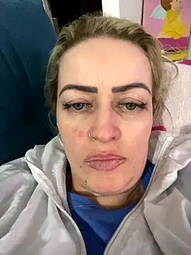 Alerquinasc online show from September 2025 11:51:01 PM