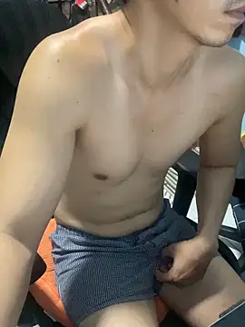 Snapshot of ieat_monsters chatting on March 2026 09:10:02 AM ieat monsters online show from March 2026 09:10:02 AM