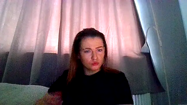 Snapshot of RUBY-ROSE-SWINGS chatting on November 2025 11:33:01 AM RUBY-ROSE-SWINGS online show from November 2025 11:33:01 AM