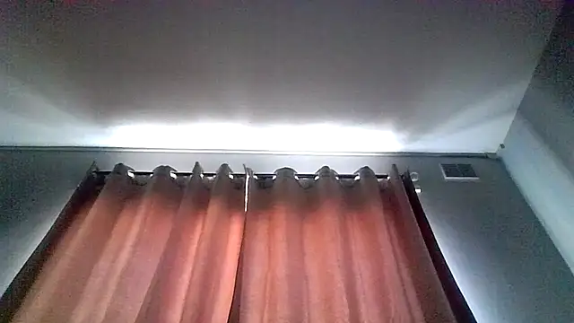 Snapshot of RUBY-ROSE-SWINGS chatting on November 2025 11:24:02 AM RUBY-ROSE-SWINGS online show from November 2025 11:24:02 AM