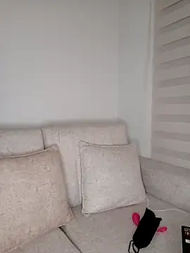 Snapshot of DiosaFortuna chatting on April 2026 10:20:02 AM DiosaFortuna online show from April 2026 10:20:02 AM