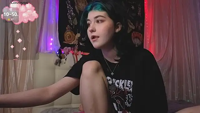 Snapshot of Miko_Meow chatting on September 2025 04:51:01 PM Miko Meow online show from September 2025 04:51:01 PM