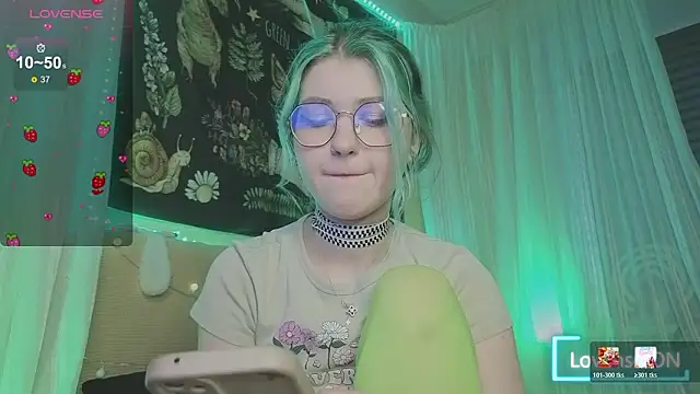 Snapshot of Miko_Meow chatting on March 2026 03:37:02 PM Miko Meow online show from March 2026 03:37:02 PM