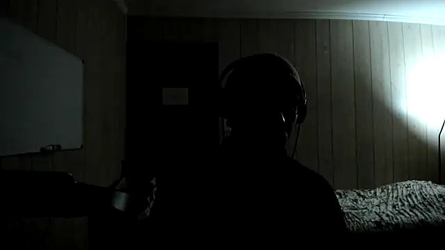 Snapshot of NaturalBeautyQueen chatting on October 2025 10:57:01 AM NaturalBeautyQueen online show from October 2025 10:57:01 AM