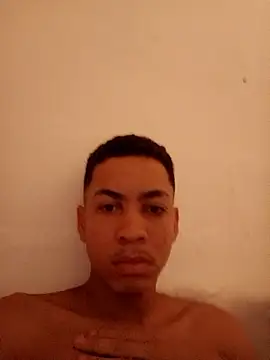 carloseduardo200319 online show from January 2026 11:45:02 AM