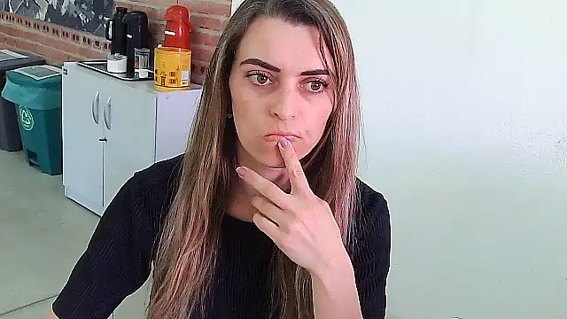 Snapshot of SweetGraciosa chatting on September 2025 05:57:01 PM SweetGraciosa online show from September 2025 05:57:01 PM