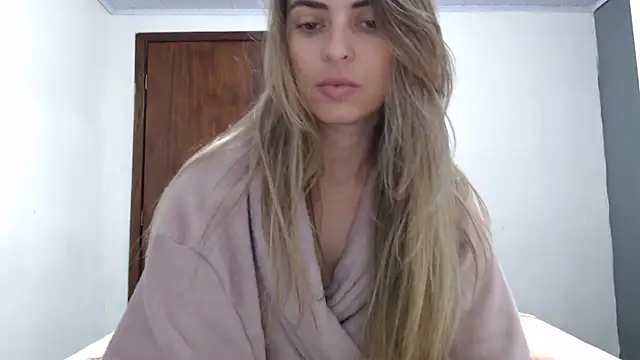 Snapshot of SweetGraciosa chatting on September 2025 11:52:01 PM SweetGraciosa online show from September 2025 11:52:01 PM