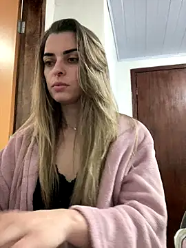 Snapshot of SweetGraciosa chatting on October 2025 01:17:02 AM SweetGraciosa online show from October 2025 01:17:02 AM