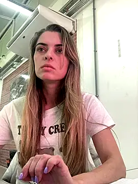 Snapshot of SweetGraciosa chatting on October 2025 06:19:01 PM SweetGraciosa online show from October 2025 06:19:01 PM