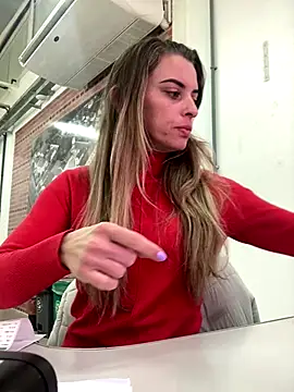 Snapshot of SweetGraciosa chatting on October 2025 02:02:01 PM SweetGraciosa online show from October 2025 02:02:01 PM