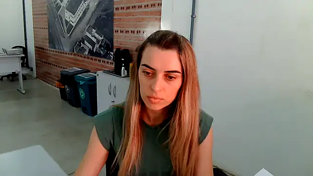 Snapshot of SweetGraciosa chatting on December 2025 07:45:02 PM SweetGraciosa online show from December 2025 07:45:02 PM