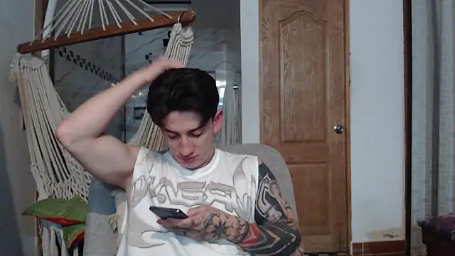 Snapshot of AteneoJr chatting on September 2025 04:50:01 AM AteneoJr online show from September 2025 04:50:01 AM