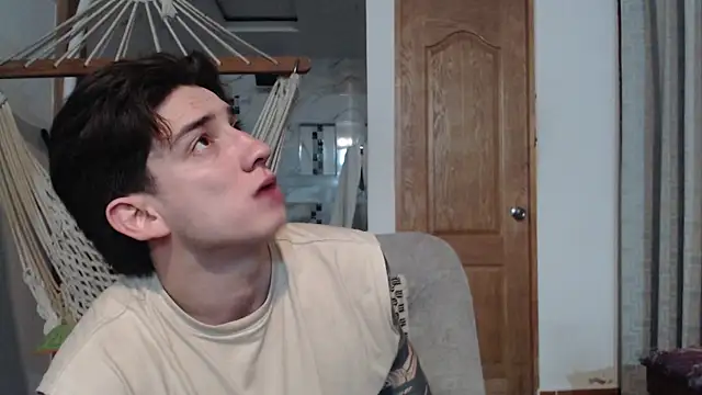 Snapshot of AteneoJr chatting on October 2025 04:51:02 AM AteneoJr online show from October 2025 04:51:02 AM