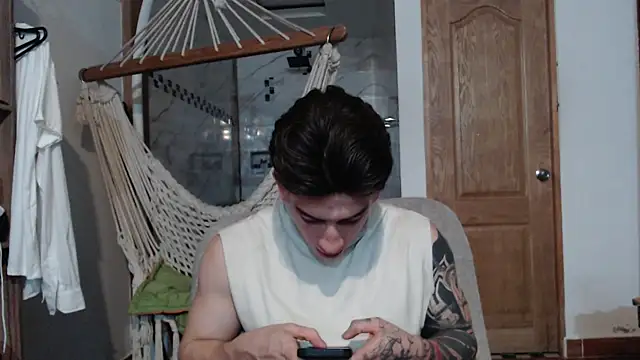 Snapshot of AteneoJr chatting on October 2025 04:24:02 AM AteneoJr online show from October 2025 04:24:02 AM