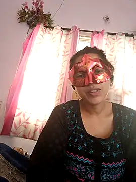 Snapshot of thanusi_2 chatting on February 2026 04:08:01 AM thanusi 2 online show from February 2026 04:08:01 AM