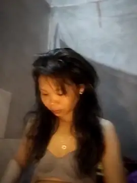 LinhNa999 online show from October 2025 12:11:01 PM