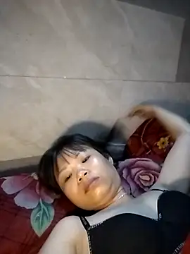 LinhNa999 online show from December 2025 07:15:02 AM