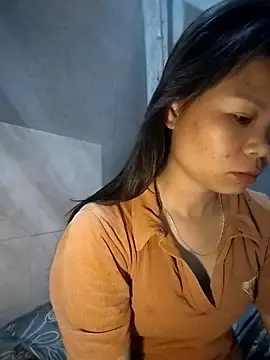 LinhNa999 online show from April 2026 09:32:01 PM