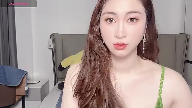 wuyueaini online show from October 2025 06:02:02 AM