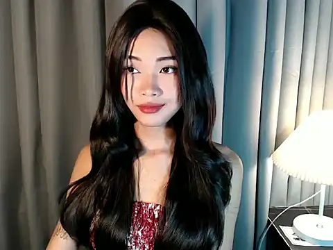 Snapshot of holyakiesha chatting on March 2026 07:45:01 AM holyakiesha online show from March 2026 07:45:01 AM