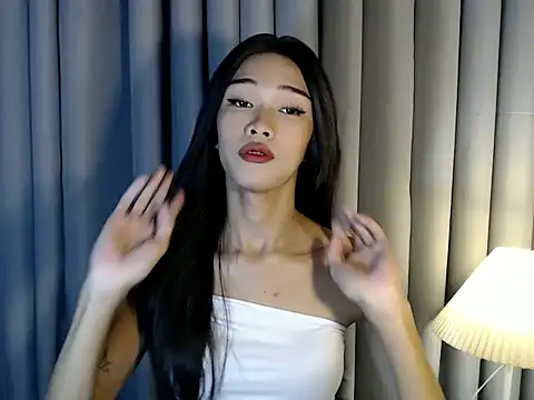 Snapshot of holyakiesha chatting on March 2026 09:03:02 AM holyakiesha online show from March 2026 09:03:02 AM