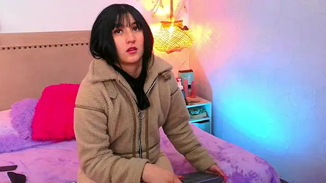 Daphnee- online show from September 2025 11:54:02 AM