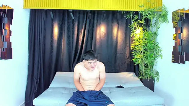 golden girl house online show from October 2025 08:25:01 PM