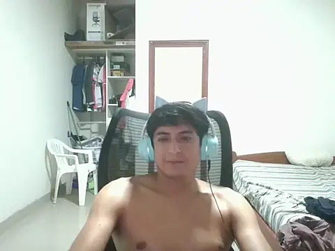 wilsoncrazz online show from October 2025 04:00:02 AM