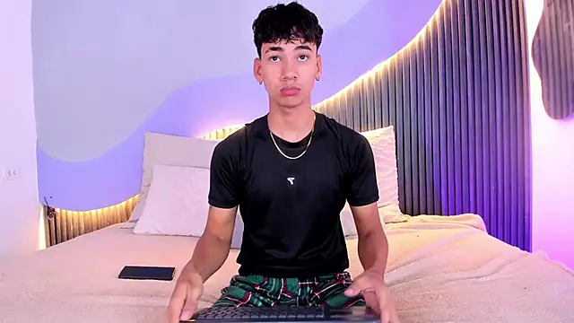 Snapshot of Dominic_ghost chatting on November 2025 05:52:01 AM Dominic ghost online show from November 2025 05:52:01 AM