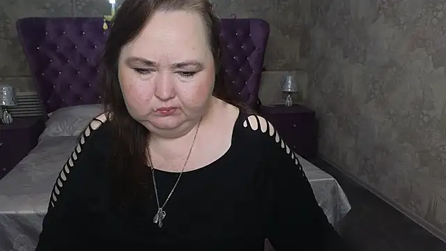 Eloisa Eliot online show from October 2025 02:24:02 PM