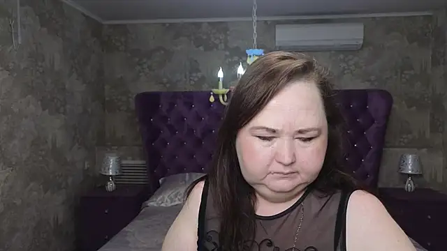 Eloisa Eliot online show from December 2025 04:12:02 PM