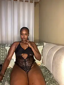 Snapshot of TinaFavourite chatting on September 2025 12:51:01 PM TinaFavourite online show from September 2025 12:51:01 PM