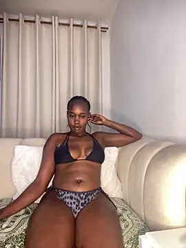 Snapshot of TinaFavourite chatting on December 2025 06:57:02 PM TinaFavourite online show from December 2025 06:57:02 PM