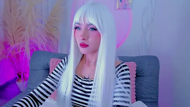 Snapshot of cuteezoe chatting on November 2025 04:39:02 AM cuteezoe online show from November 2025 04:39:02 AM