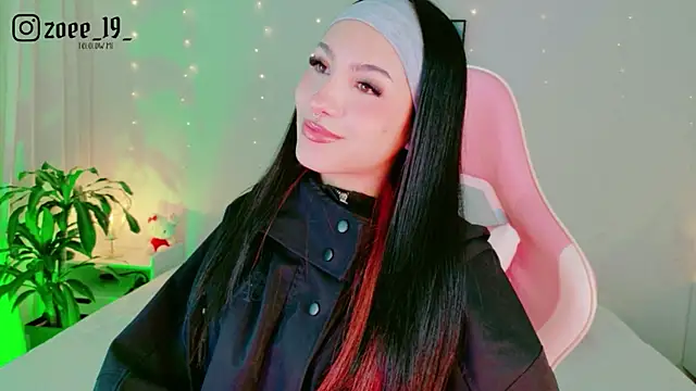 Snapshot of cuteezoe chatting on March 2026 02:49:01 AM cuteezoe online show from March 2026 02:49:01 AM