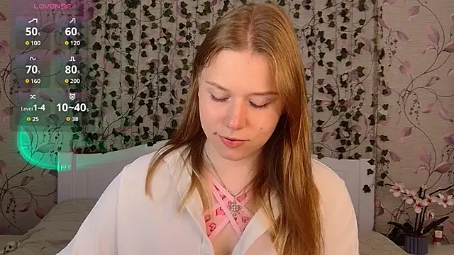Snapshot of _influensii_ chatting on September 2025 05:07:01 AM  influensii  online show from September 2025 05:07:01 AM