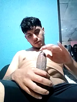 Snapshot of Longerdick27 chatting on September 2025 04:23:02 AM Longerdick27 online show from September 2025 04:23:02 AM