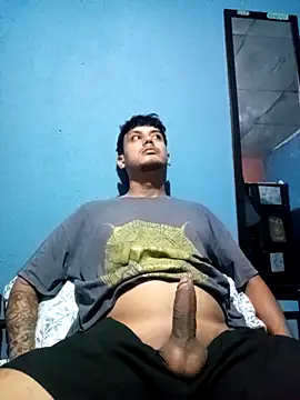 Snapshot of Longerdick27 chatting on September 2025 08:44:02 PM Longerdick27 online show from September 2025 08:44:02 PM