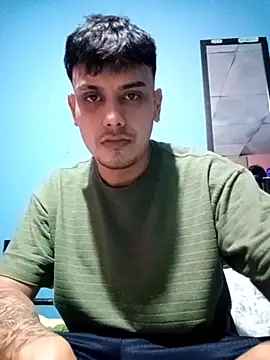 Snapshot of Longerdick27 chatting on October 2025 11:12:02 PM Longerdick27 online show from October 2025 11:12:02 PM