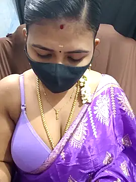 Snapshot of Tamil_Lotus chatting on December 2025 05:29:01 PM Tamil Lotus online show from December 2025 05:29:01 PM