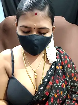 Snapshot of Tamil_Lotus chatting on December 2025 04:57:01 PM Tamil Lotus online show from December 2025 04:57:01 PM