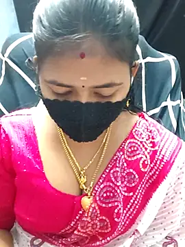 Snapshot of Tamil_Lotus chatting on April 2026 05:22:02 PM Tamil Lotus online show from April 2026 05:22:02 PM