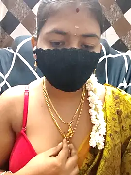 Snapshot of Tamil_Lotus chatting on April 2026 05:06:01 PM Tamil Lotus online show from April 2026 05:06:01 PM