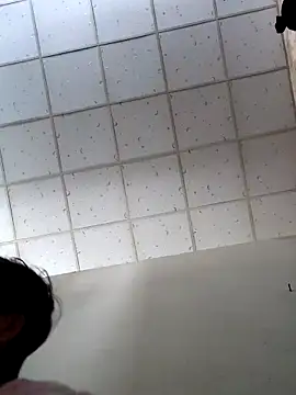 Snapshot of Samia_102 chatting on March 2026 07:42:01 AM Samia 102 online show from March 2026 07:42:01 AM