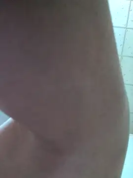 Snapshot of Samia_102 chatting on April 2026 11:46:01 PM Samia 102 online show from April 2026 11:46:01 PM