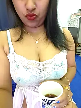 Snapshot of hoty_sonali chatting on November 2025 12:32:01 AM hoty sonali online show from November 2025 12:32:01 AM