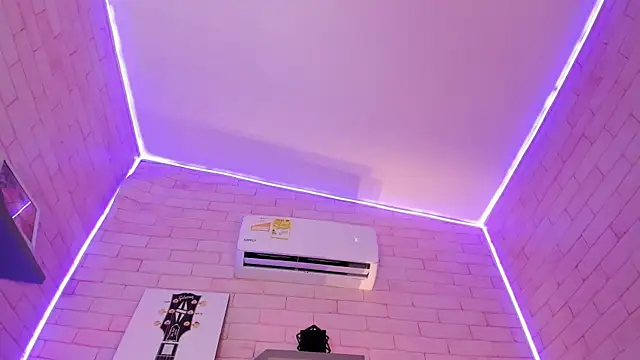 Snapshot of EllyMiller chatting on February 2026 03:22:02 AM EllyMiller online show from February 2026 03:22:02 AM